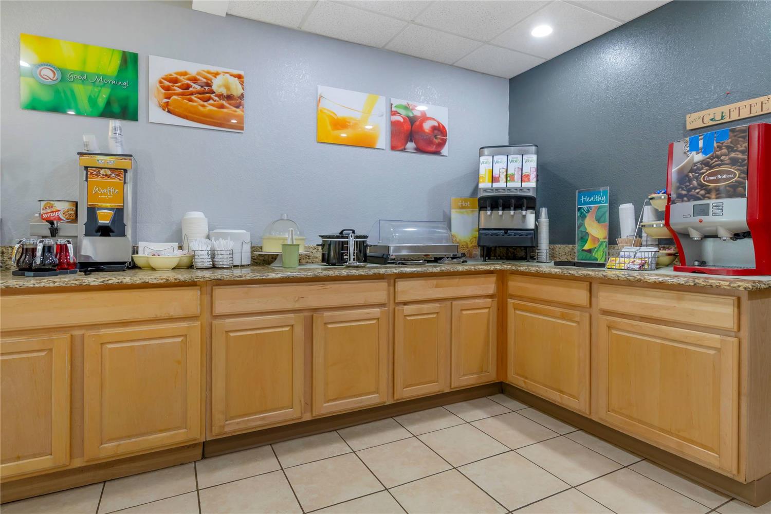 Quality Inn Mauston I-90 10/31