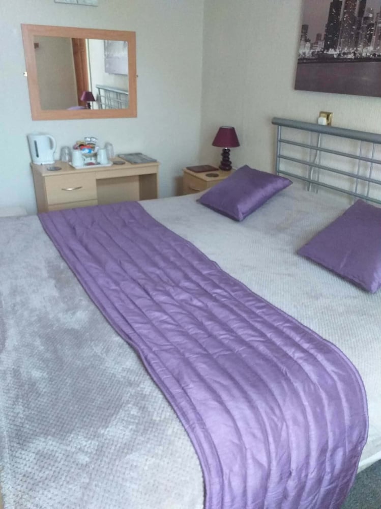 Bryn Coed Guest House 10/16