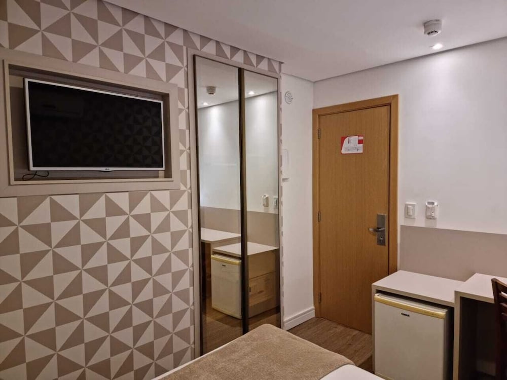 HOTEL ARUJA 18/18