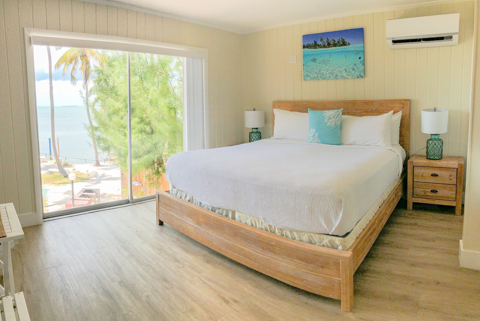 Standard, King Bed, Bay View