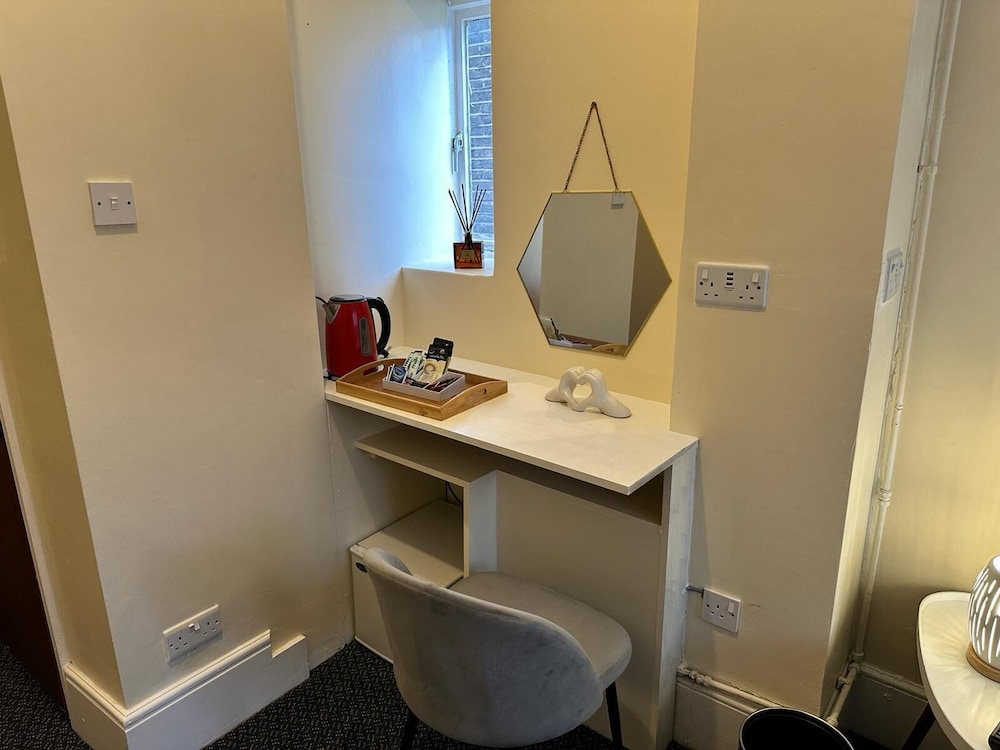United Lodge Hotel Apartments 27/35