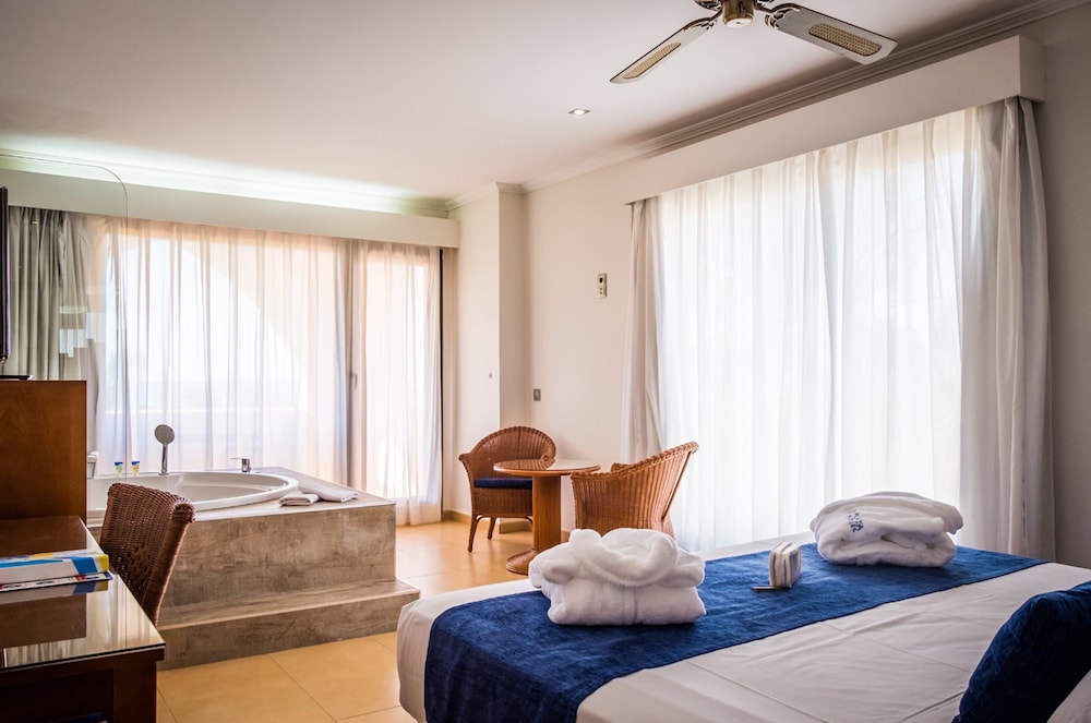 Playamarina Spa Hotel 40/48