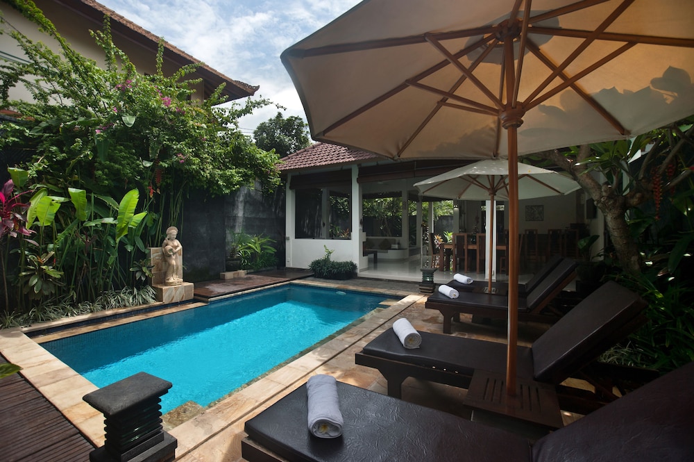 Villa Teman Lovina 30/35
