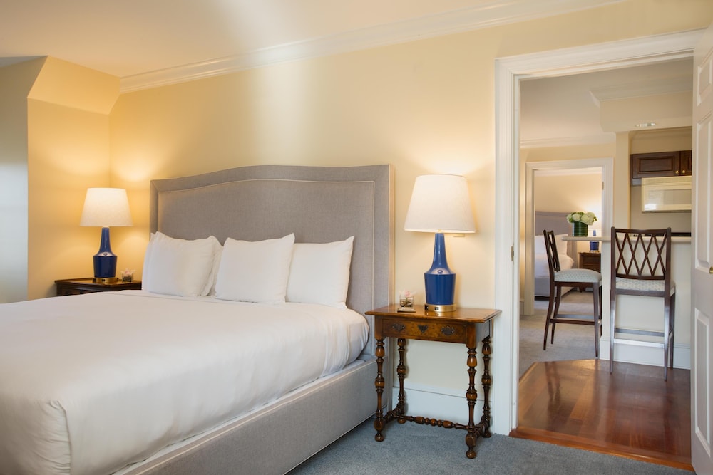 The Bellmoor Inn Spa 23/81