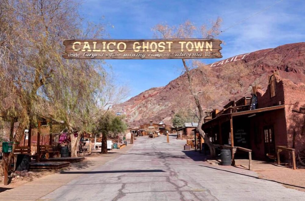 ECONOMY INN BARSTOW 48/57