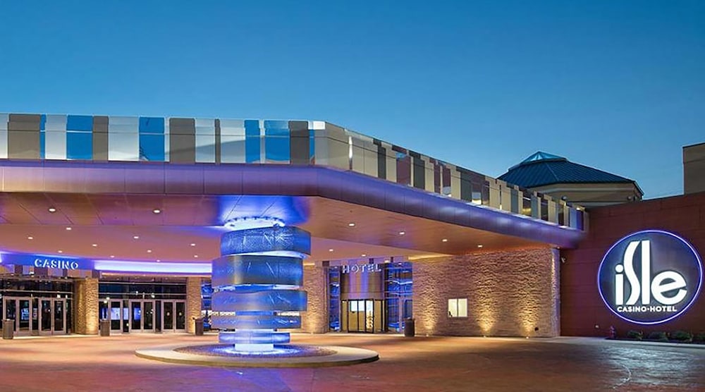 Isle Casino Hotel Bettendorf 2/51