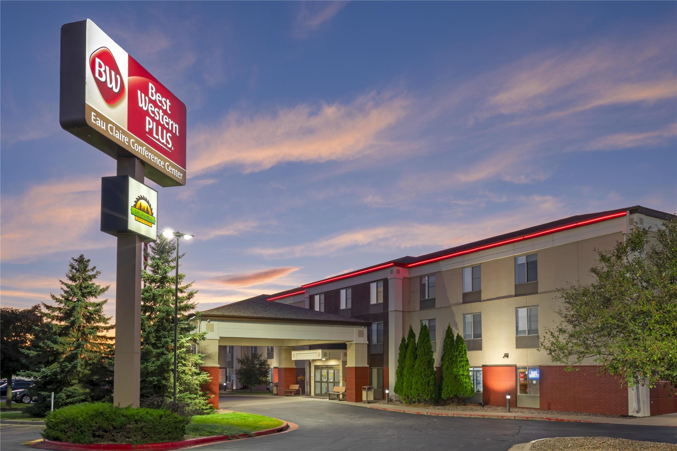 Best Western Plus Eau Claire Conference Center 2/62