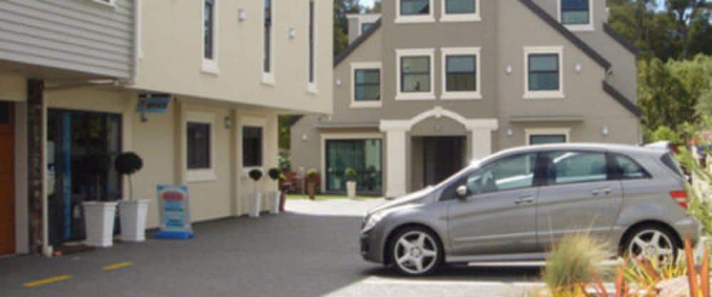 Athena Motel & Apartments 37/48