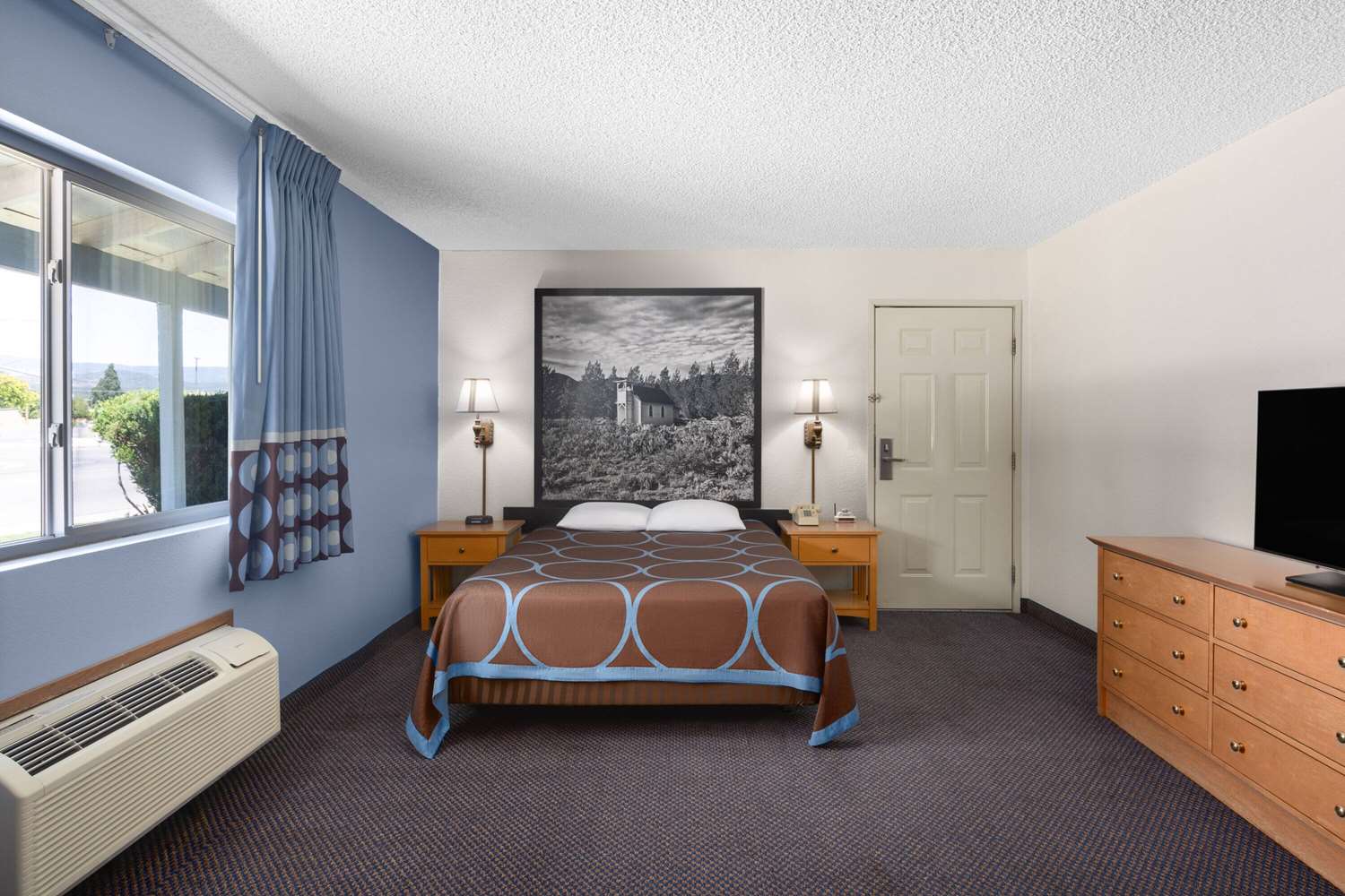 Super 8 by Wyndham Susanville 23/43