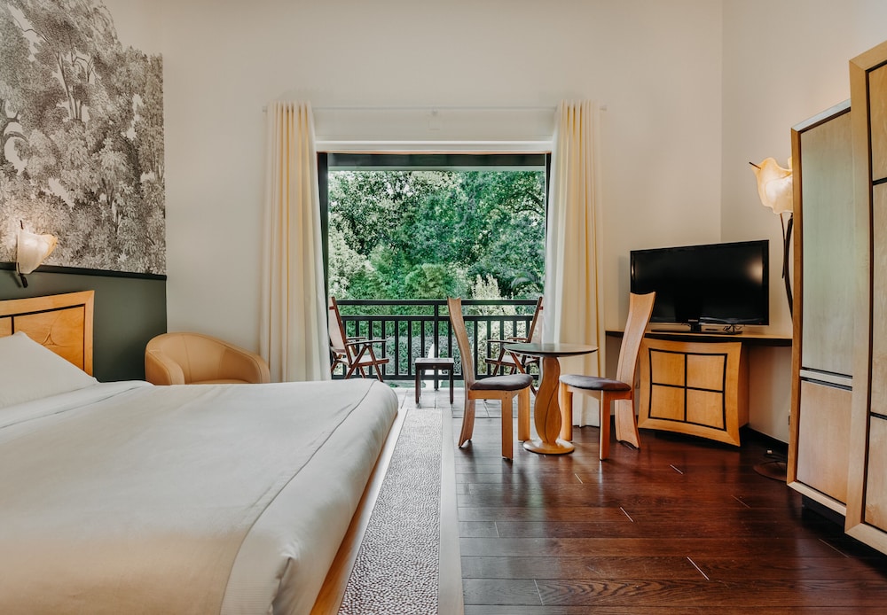 RELAIS DU SILENCE LES FRERES IBARBOURE - TABLE ET HOSTELLERIE 10/51