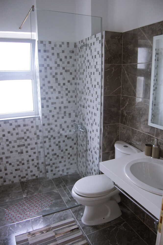 Hotel Saranda 14/79