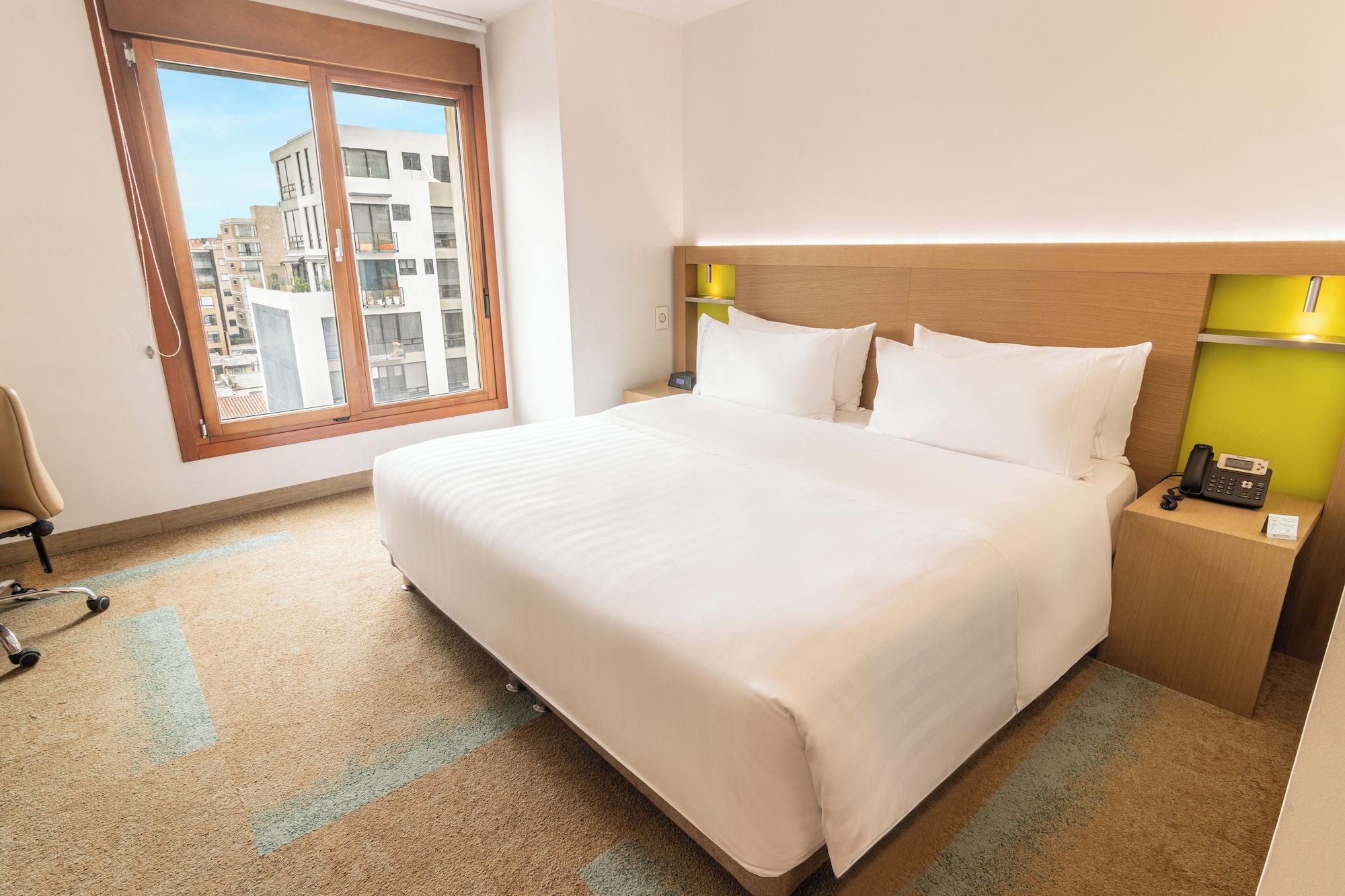 Junior Suite, Jetted Tub