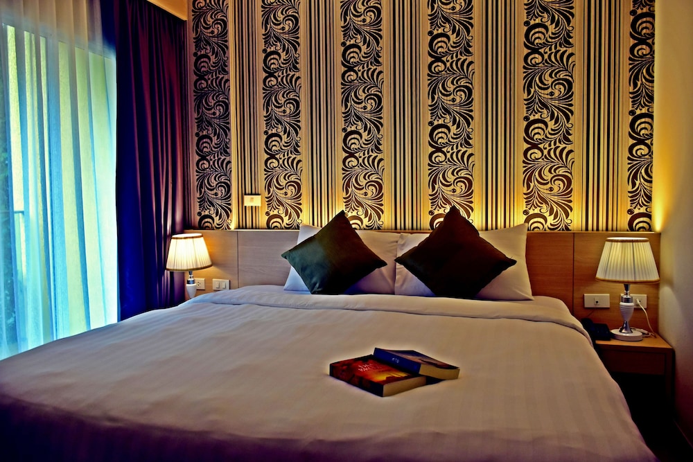Ocean & Ole Hotel Patong 6/28