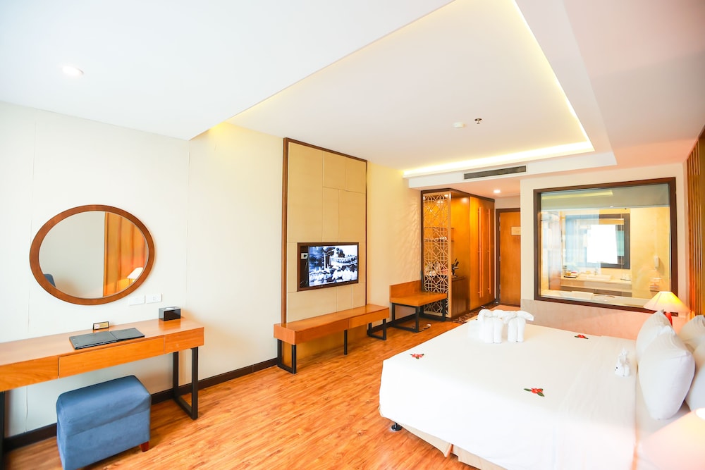Muong Thanh Luxury Nhat Le Hotel 23/62