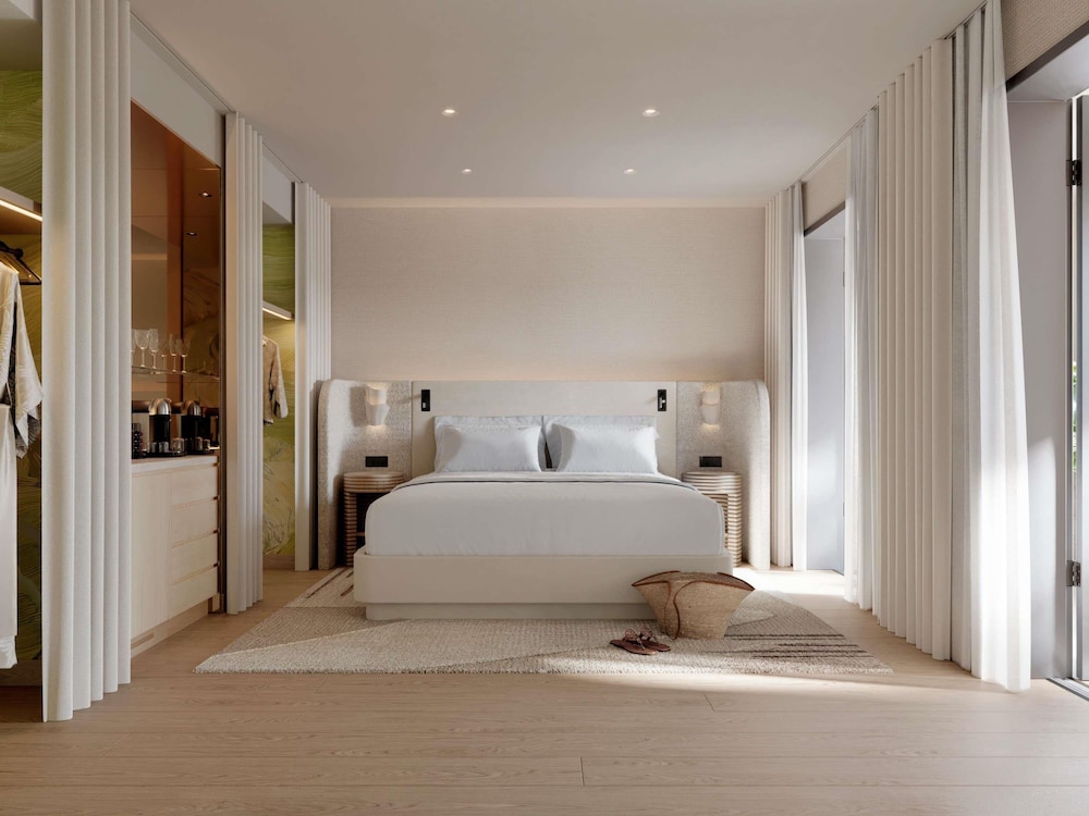 Bungalow, King Bed, Two Story, at the Pool