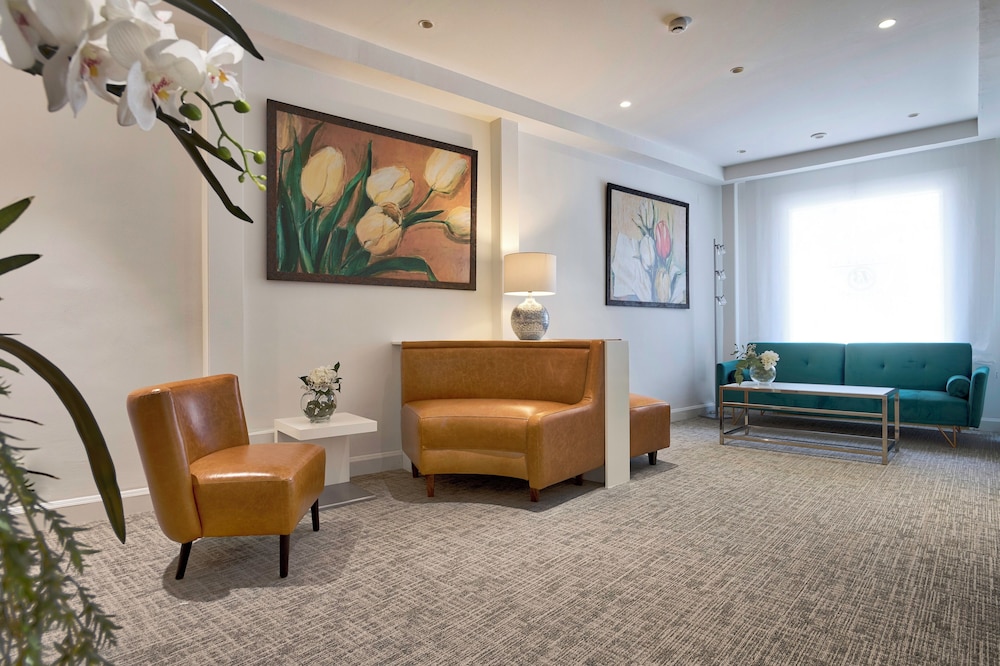 Bonanova Suite 50/58