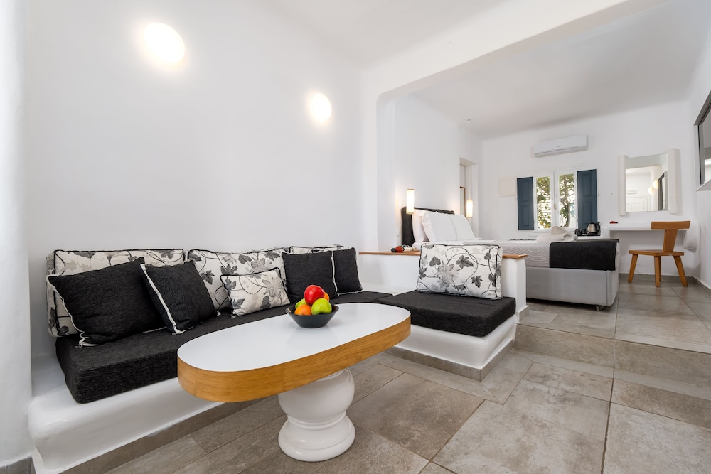 Amaze Suites 47/65