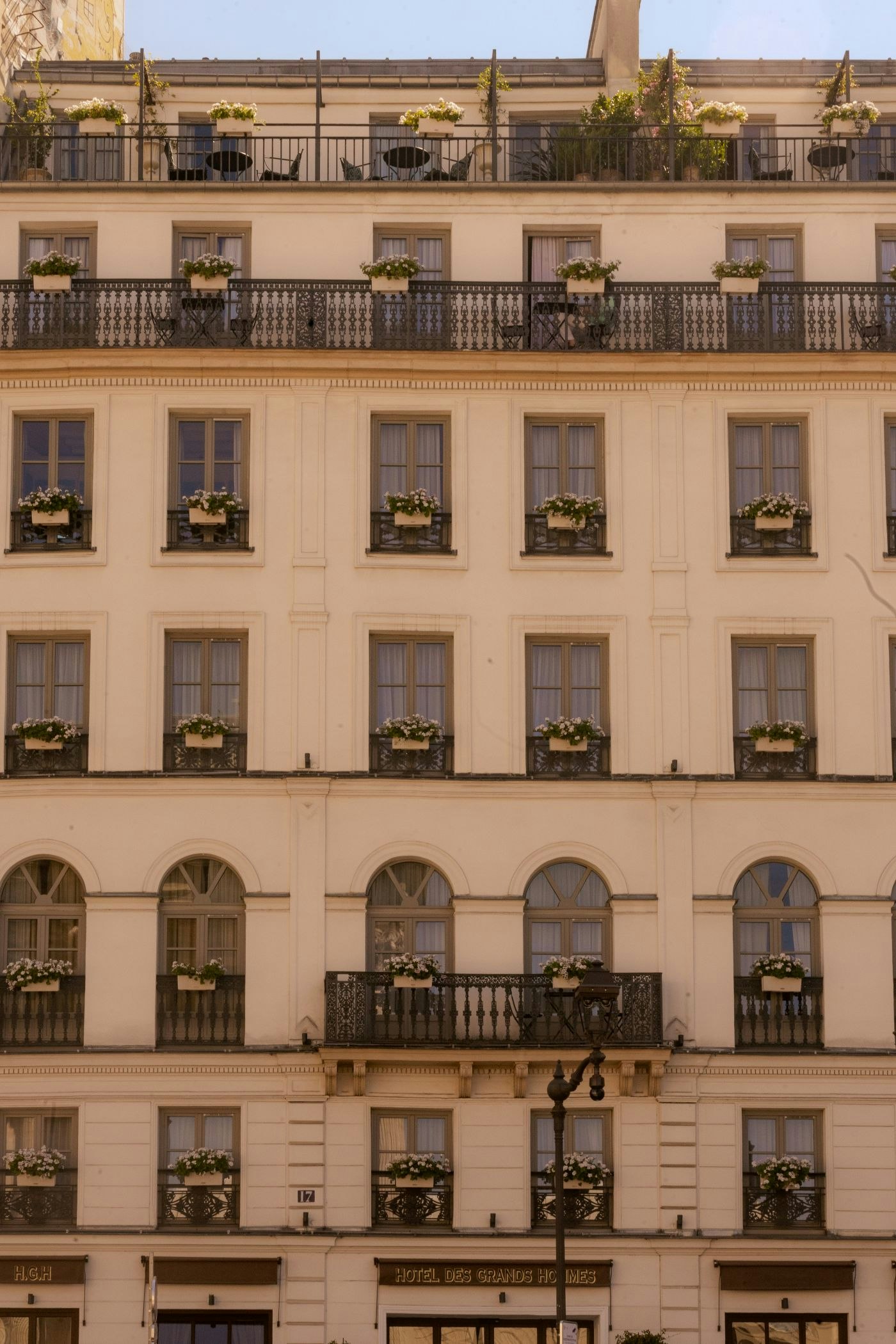 Hotel Des Grands Hommes 1/25