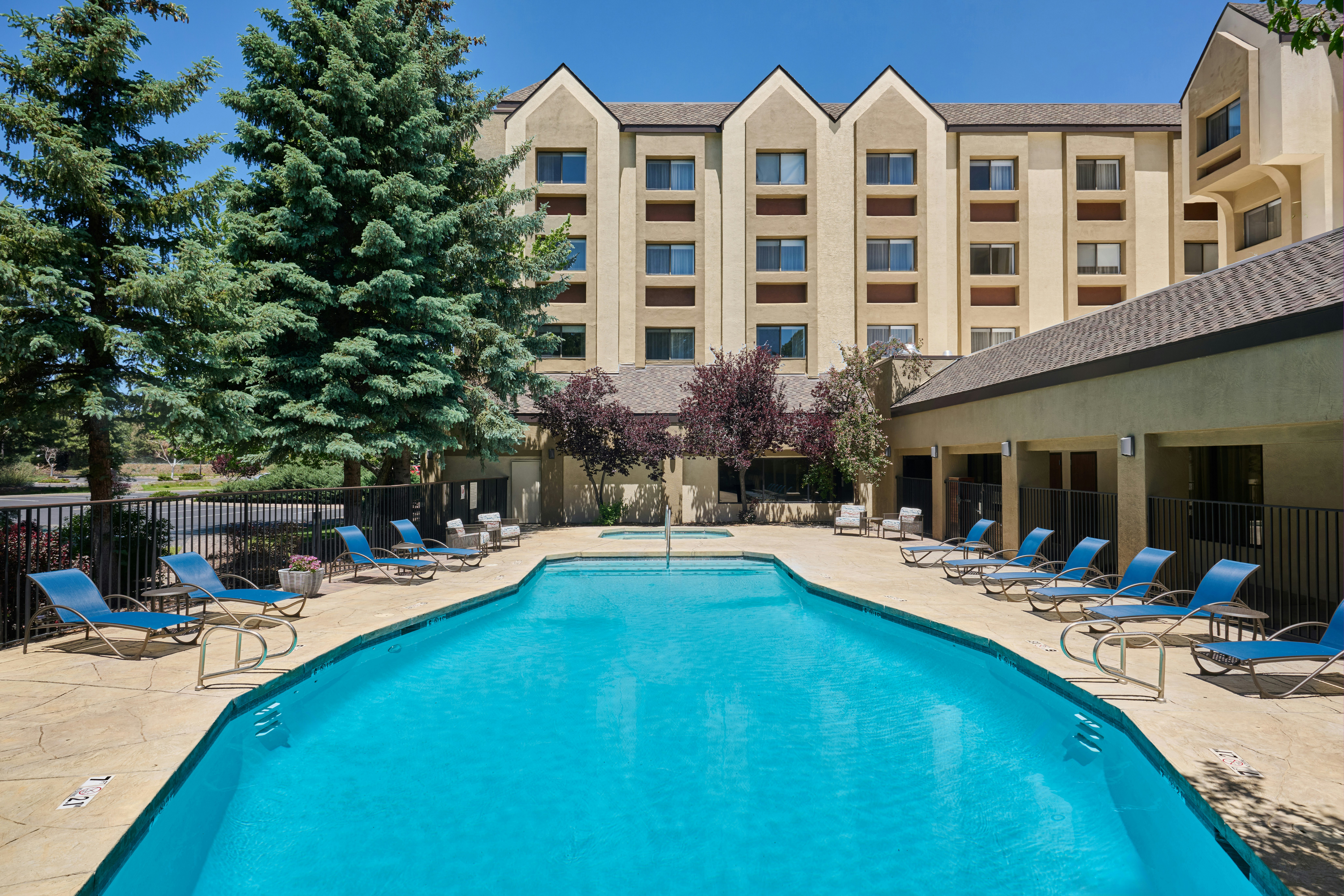 DoubleTree by Hilton Flagstaff 65/72