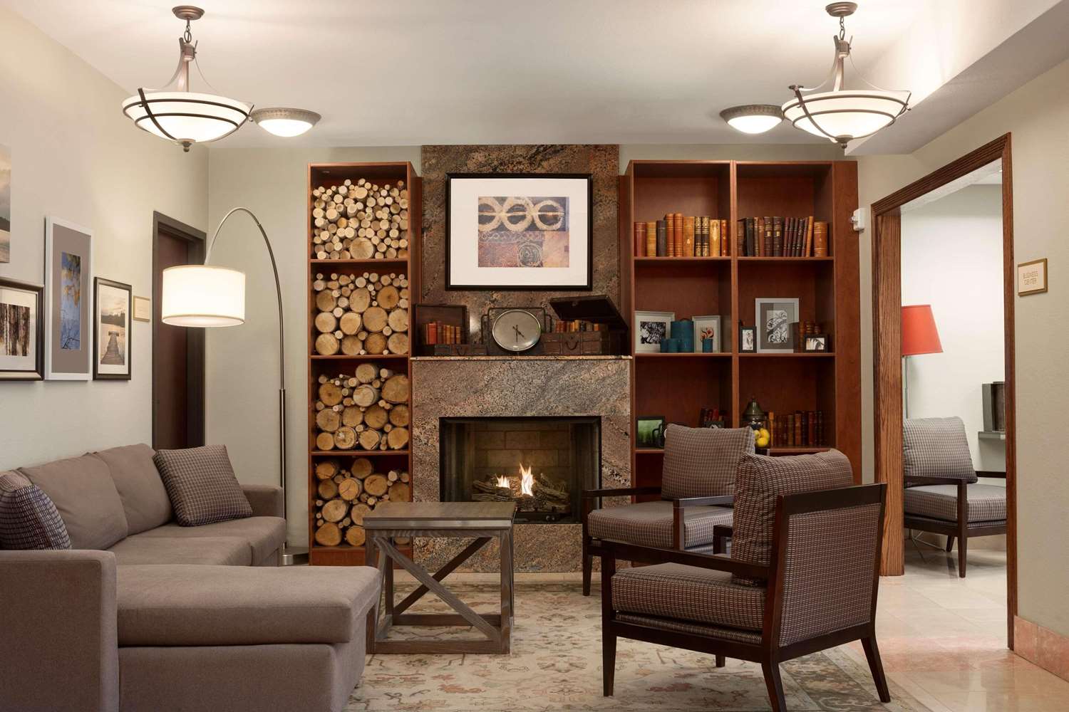 Country Inn & Suites By Radisson, Dearborn, MI 11/21