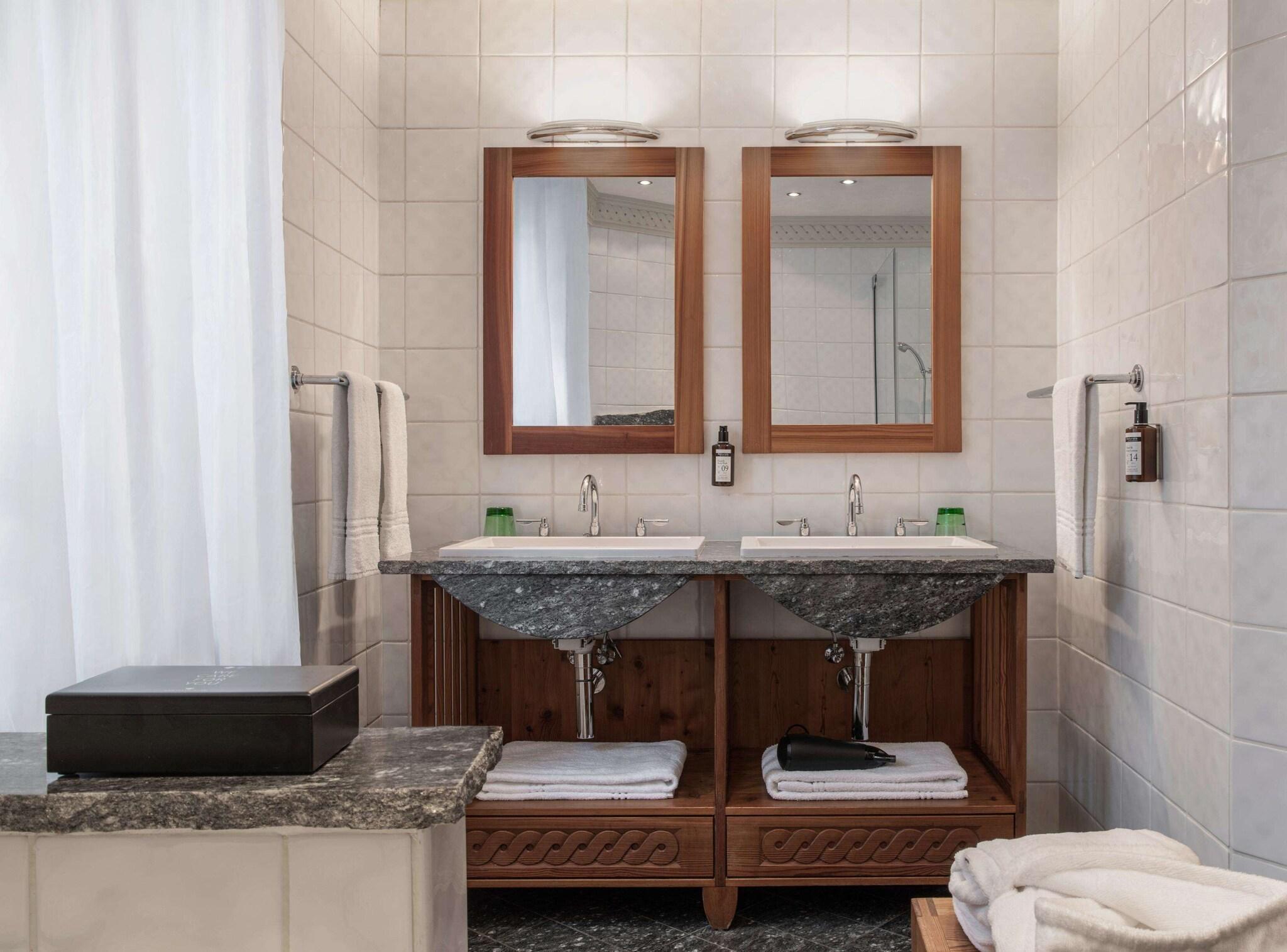 غرفة قياسية بسرير مزدوج، Hotel Schwarzer Adler 9/10