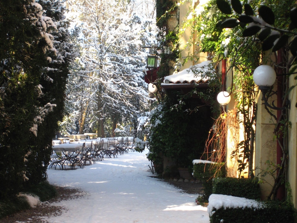 Hotel Villa Luppis 68/77