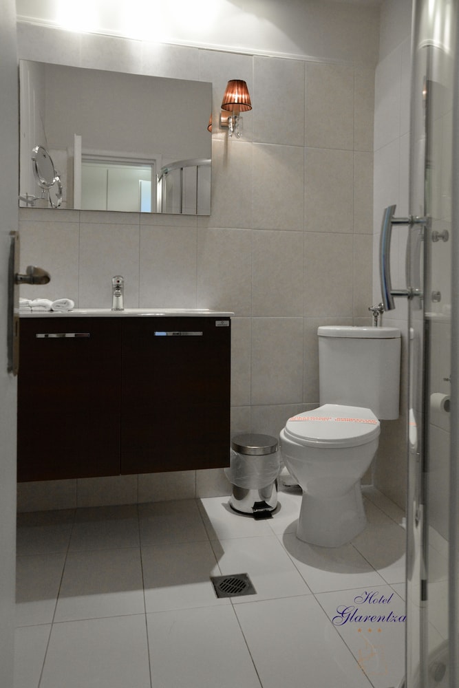 Glarentza Hotel 24/25