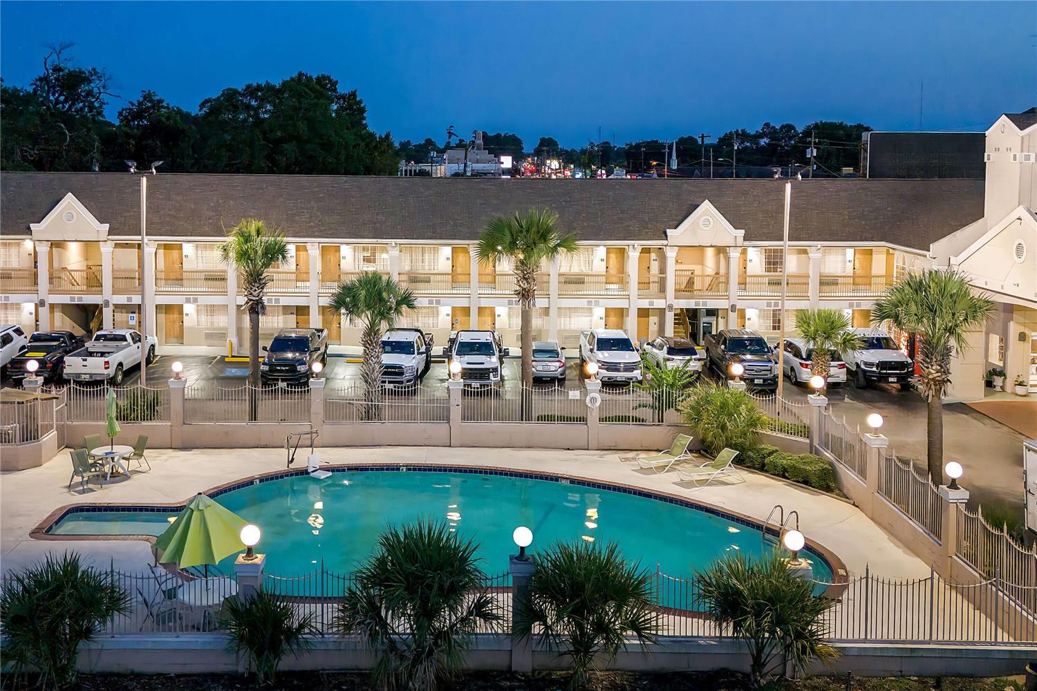 Days Inn By Wyndham Nacogdoches/Sfa University/Downtown 3/12