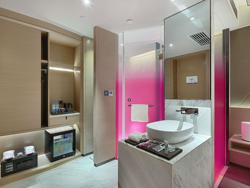 Mercure Yinchuan Xinhua 41/45