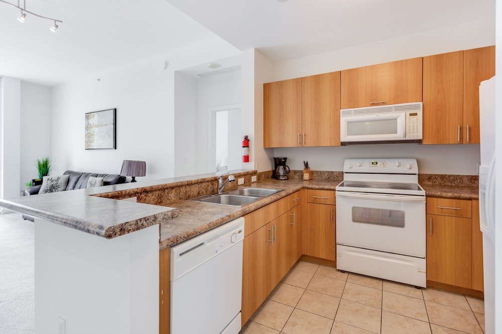 Towers of Dadeland by Miami Vacations 47/60