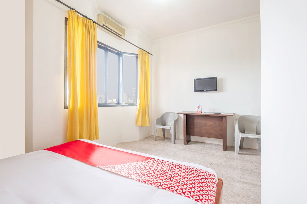 Hotel O Transit 2 5/21