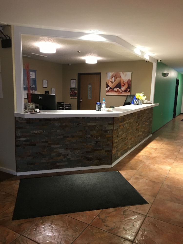 GuestHouse Inn and Suites Cheyenne 6/28