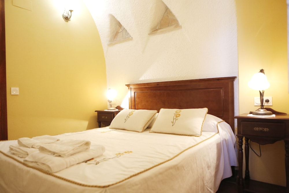 Cuevas La Granja 4/50