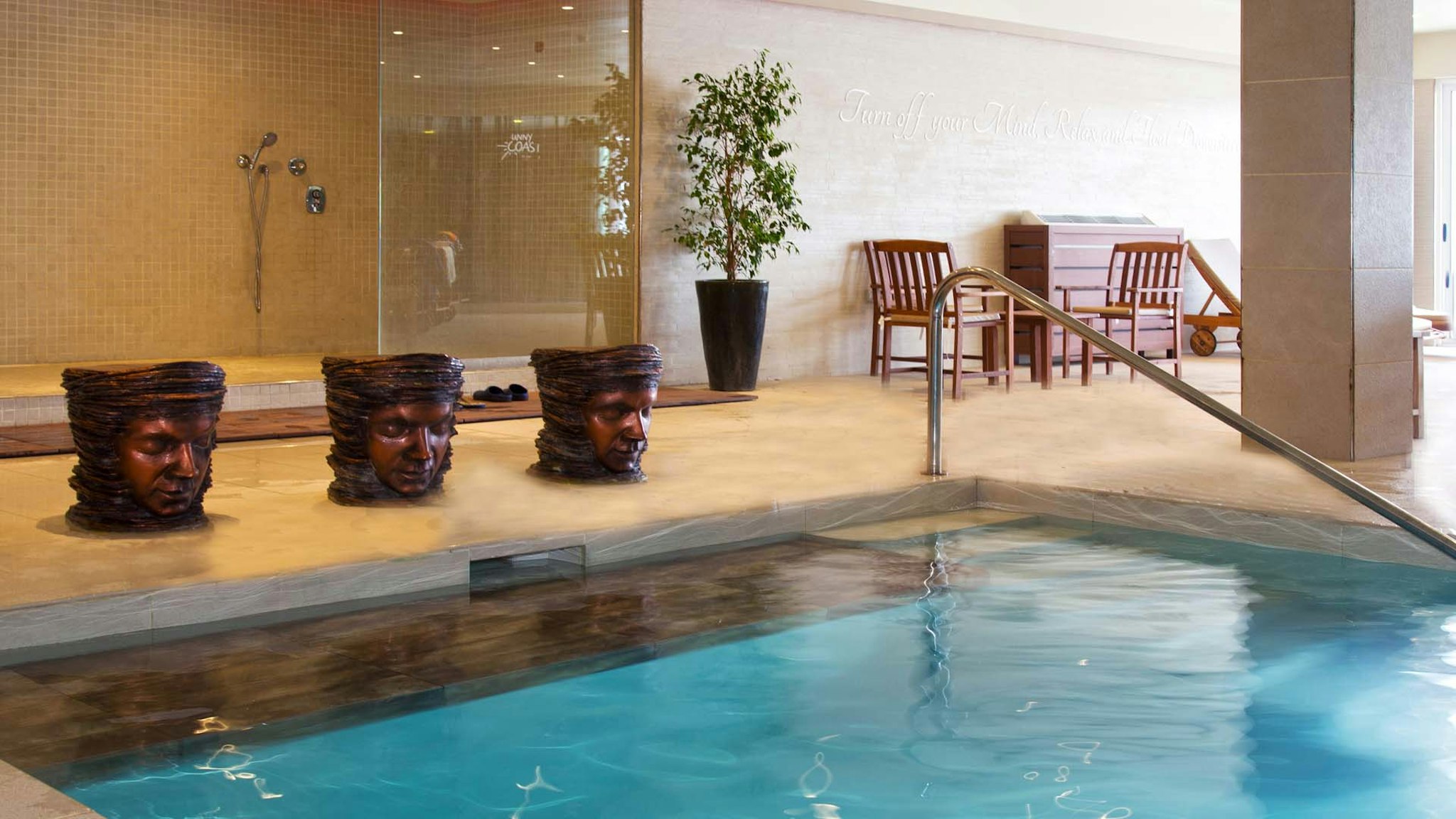 AX Sunny Coast Resort and Spa 7/24