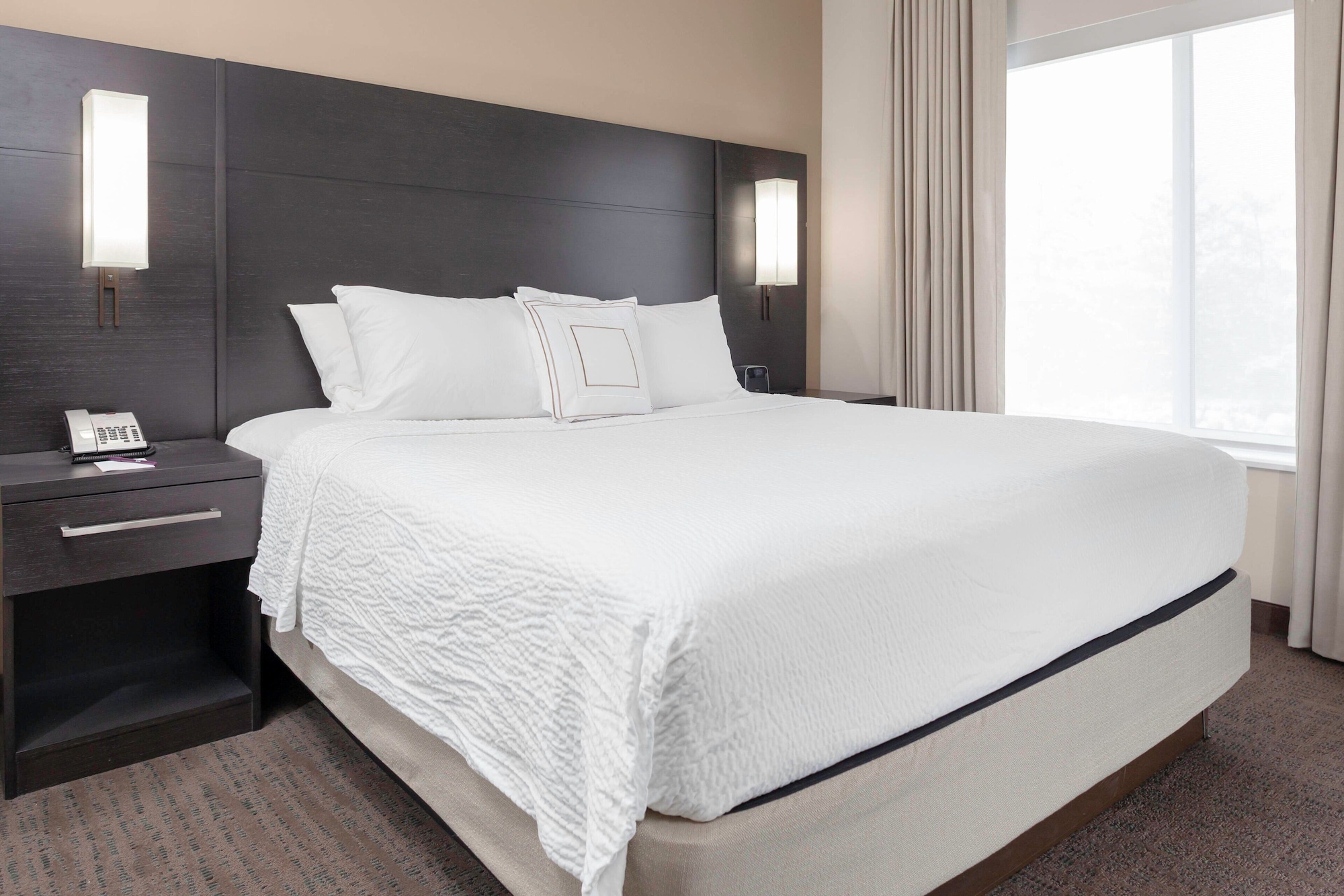1 Bedroom, Suite, King Bed, Sofa