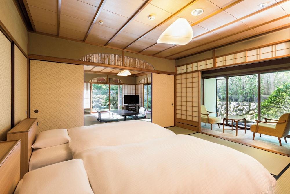 Japanese Western, Deluxe, New Building