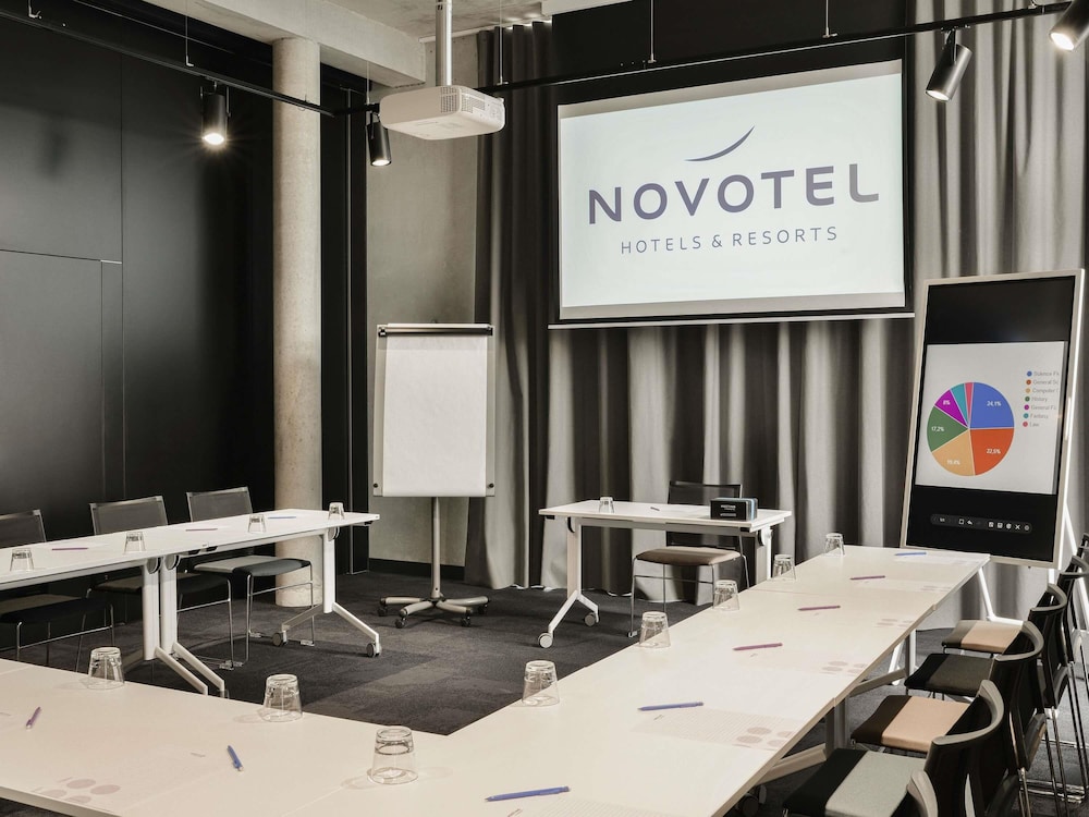 Novotel Annemasse Centre 53/63