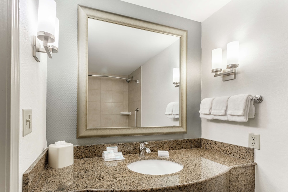 Hilton Garden Inn Albany SUNY Area 13/60