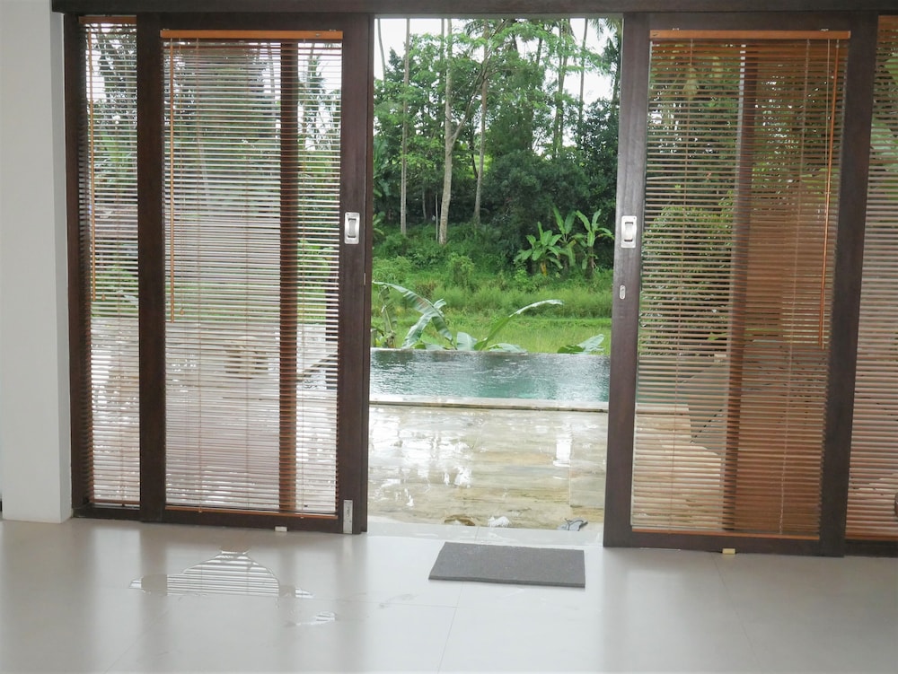 Swarapadi Villa 31/56