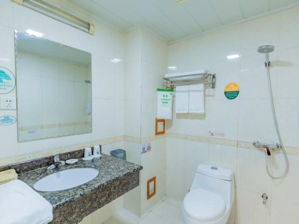 Greentree Inn Nanning Xiuxiang Hotel 32/38
