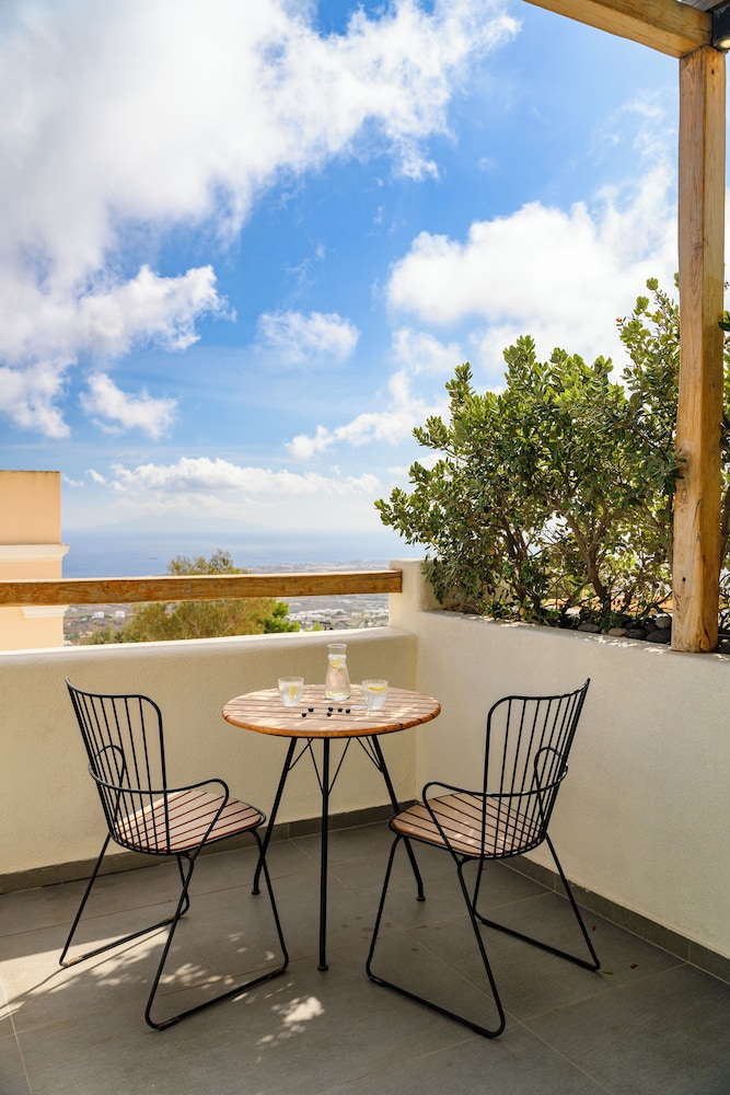 Lemon Suites Santorini 39/50