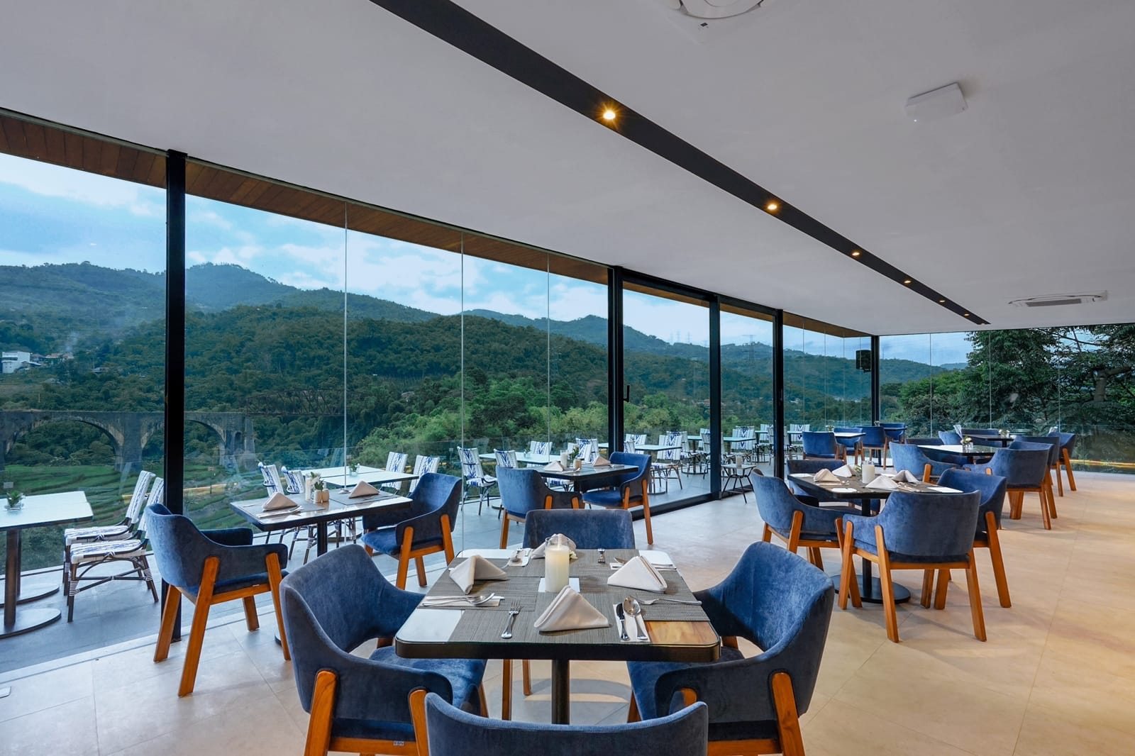 Forest Hills Hotel Ciwidey 43/56
