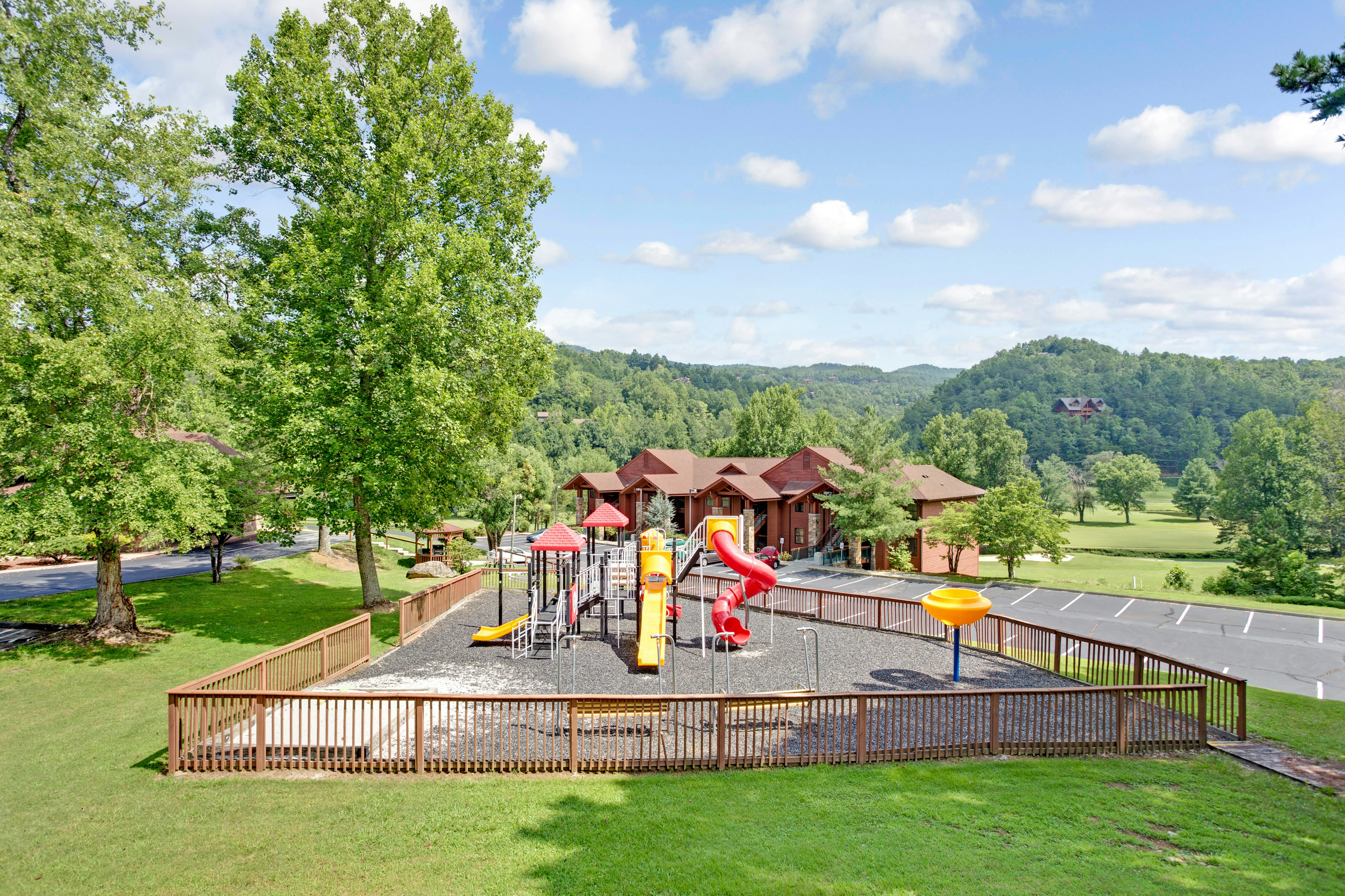 Hilton Vacation Club Bent Creek Golf Village Gatlinburg 39/53