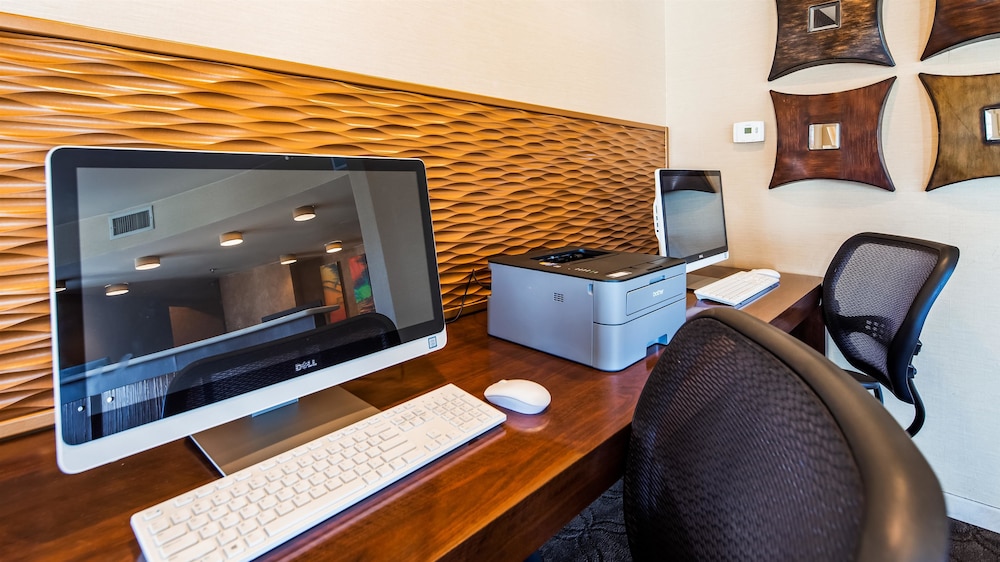 Best Western Plus Suites Hotel Coronado Island 26/36