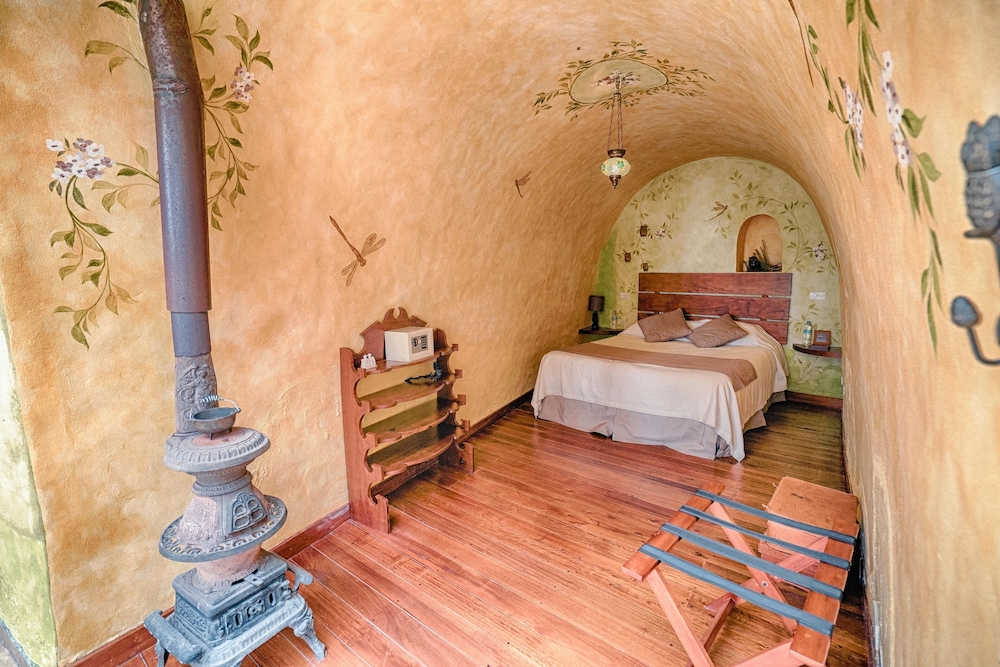 Hacienda Las Cuevas Terra Lodge 12/33