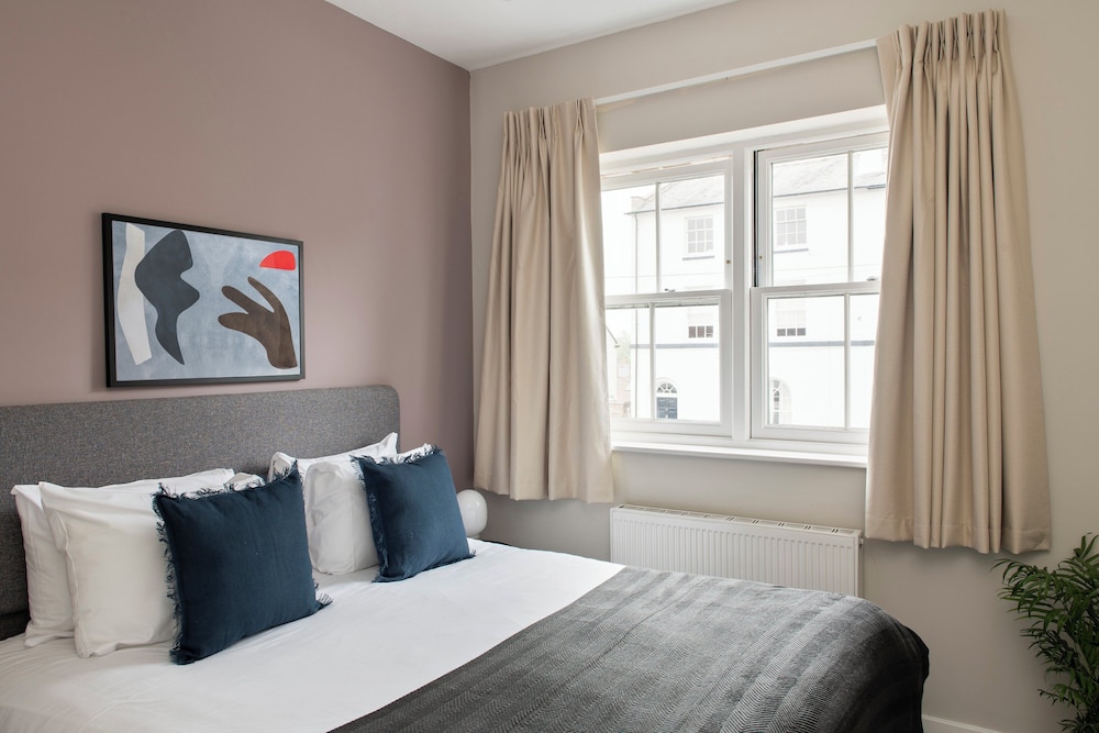 SACO Reading - Castle Crescent 12/64