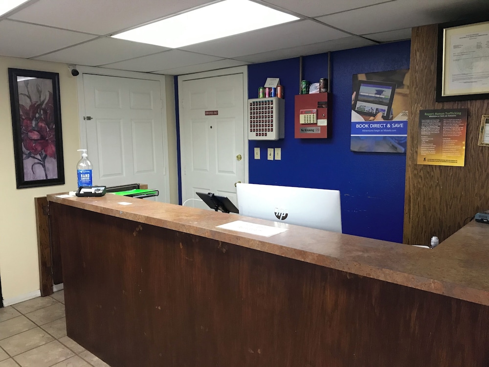 Lobby at Motel6 Ozark, AR, OZARK - AR
