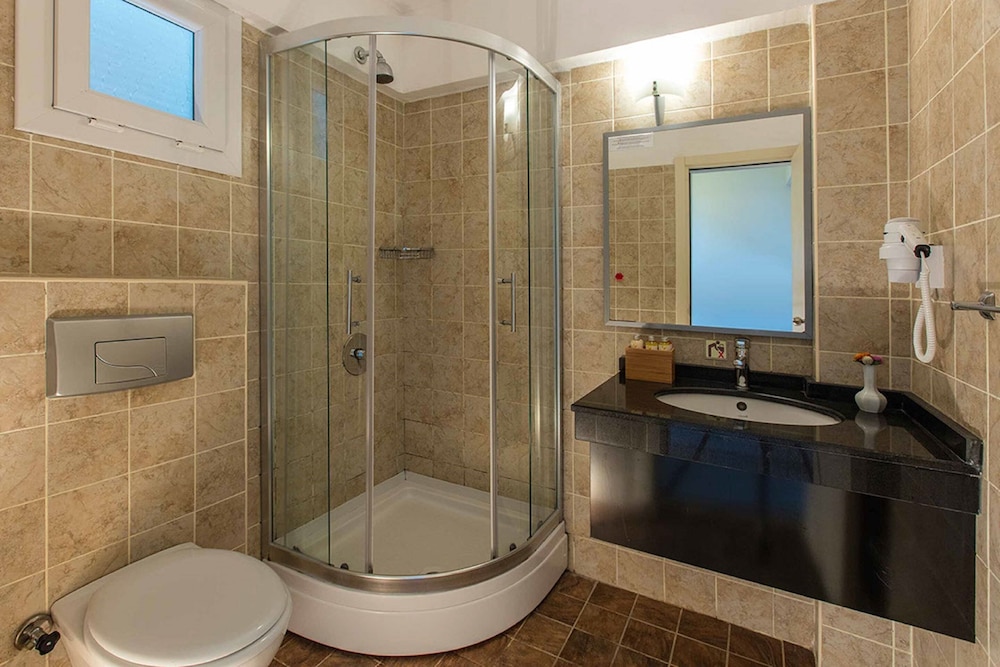 غرفة قياسية بسرير مزدوج بإطلالة على البحر، Atlantique Holiday Club 2/2