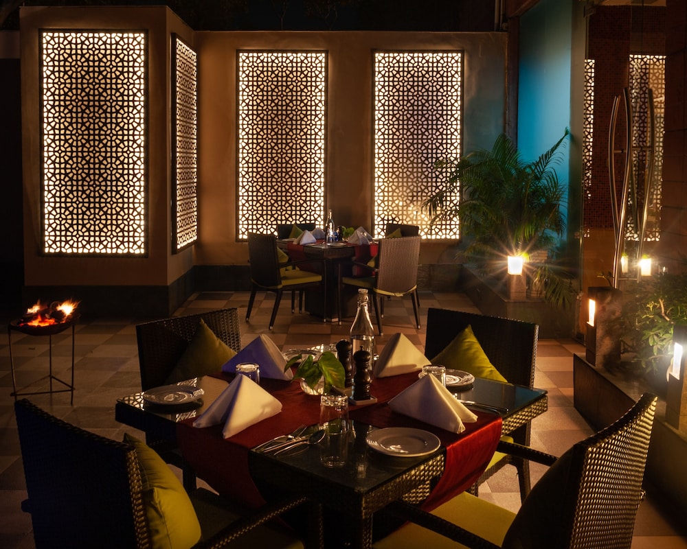 Taj Chandigarh 56/73
