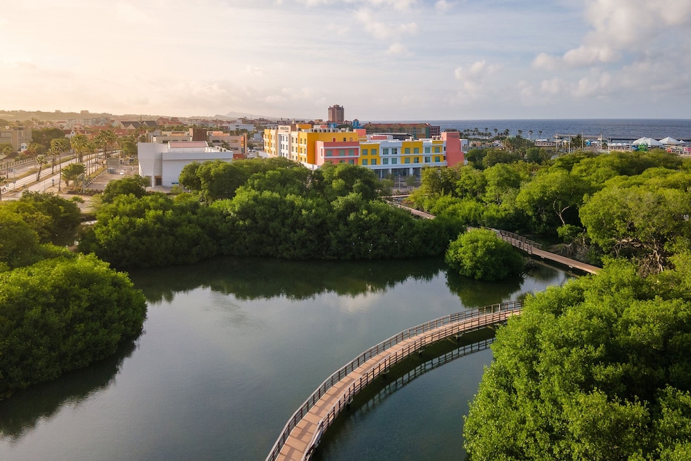 Courtyard by Marriott Curacao 54/58